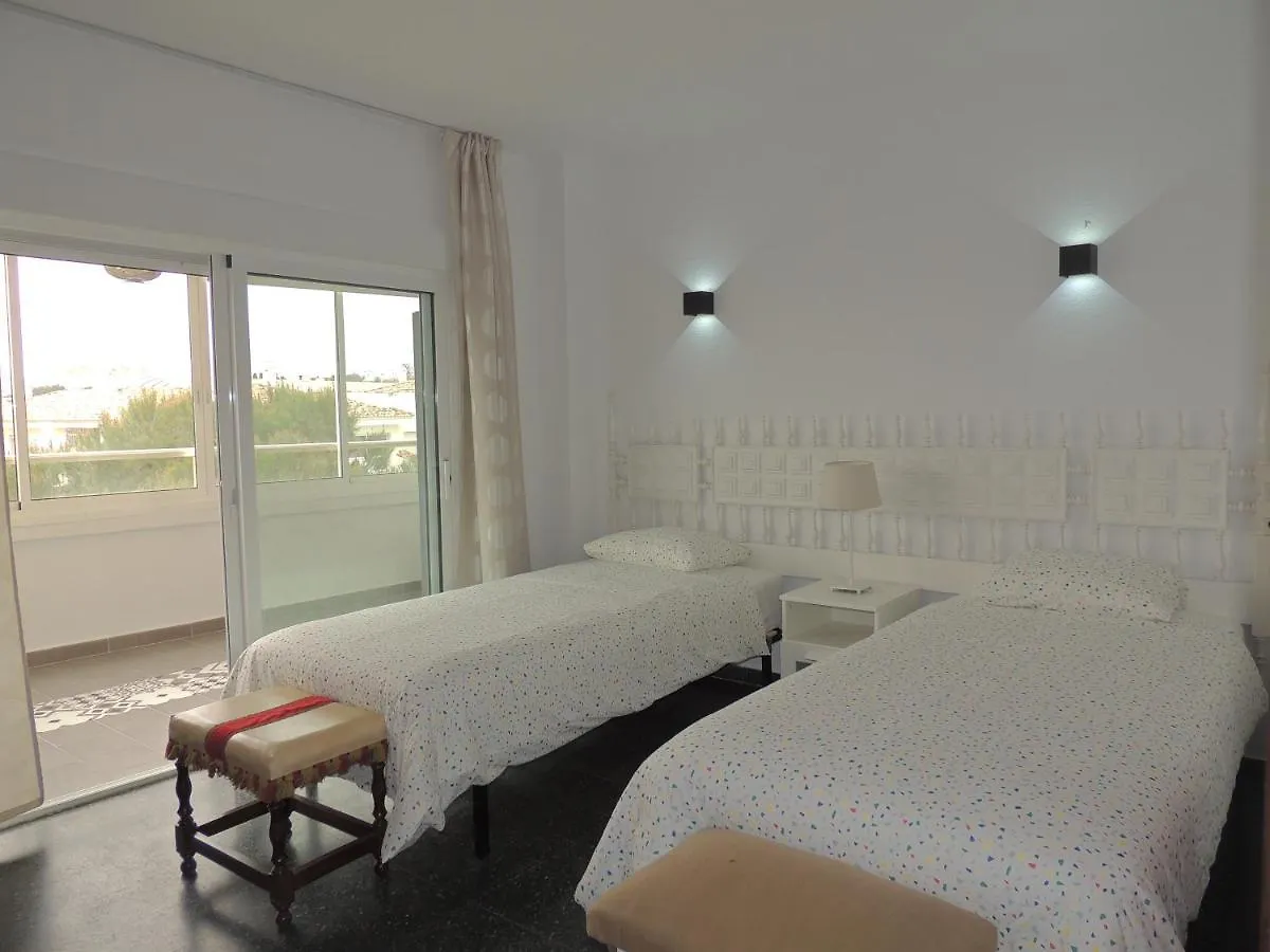 Puertosol 74 Beach Playa ベナルマデナ